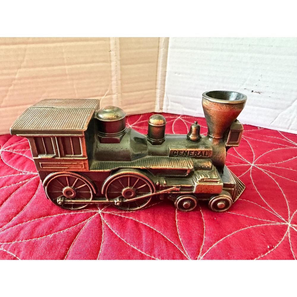 Vintage 1974 Banthrico Chicago General Steam Locomotive Metal Train Coin Bank